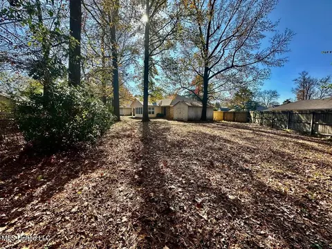 Exterior - 14 Eastgate Ct, Brandon, MS 39042 photo 2 of 6