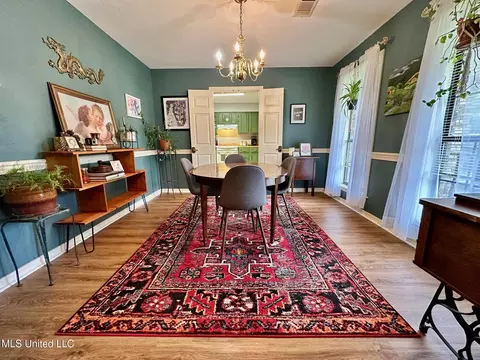 Dining - 14 Eastgate Ct, Brandon, MS 39042 photo 1 of 3