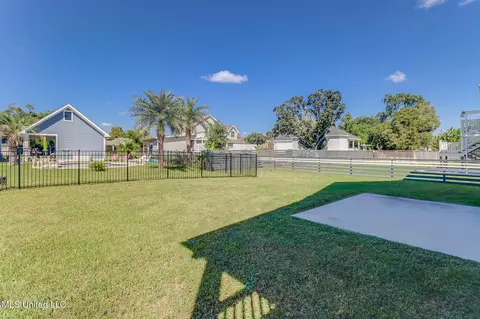 Exterior - 216 E Fifth St, Long Beach, MS 39560 photo 6 of 9