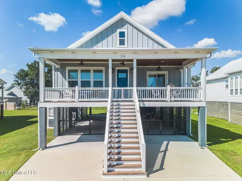 216 E Fifth St, Long Beach, MS 39560