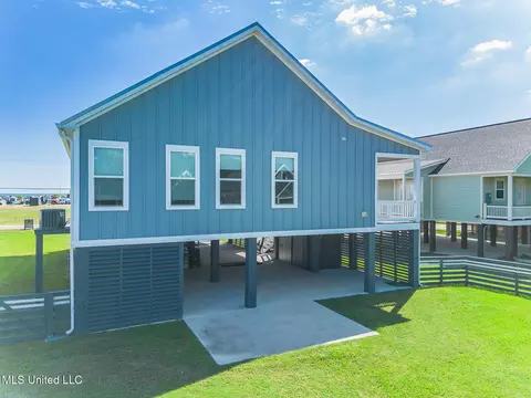 Exterior - 216 E Fifth St, Long Beach, MS 39560 photo 3 of 9
