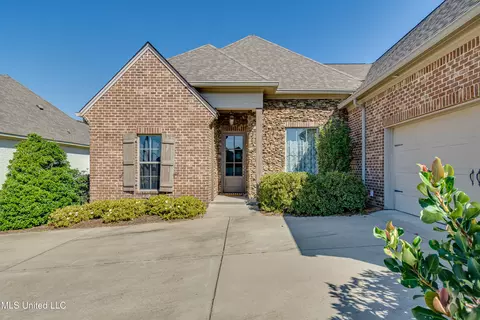 133 Sweetbriar Dr, Canton, MS 39046 photo 2