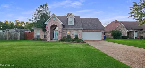 5619 Eagleston Dr, Olive Branch, MS 38654 photo 2