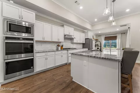 Kitchen - 430 Natchez Loop, Hernando, MS 38632 photo 1 of 3