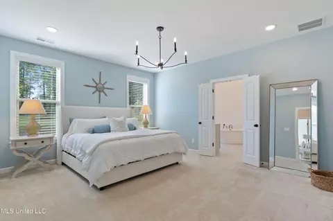 Bedroom - 913 Lloyds Ln, Nesbit, MS 38651 photo 1 of 4