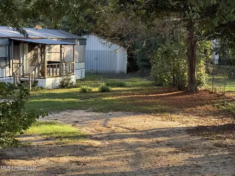 702 SE 2nd St, Magee, MS 39111 photo 5