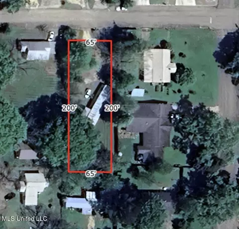 702 SE 2nd St, Magee, MS 39111