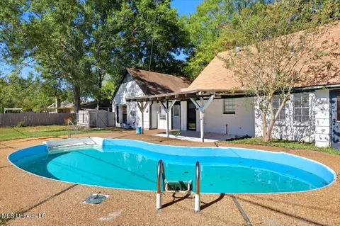 Exterior - 5475 Old Canton Rd, Jackson, MS 39211 photo 4 of 4