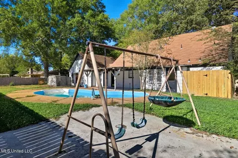 Exterior - 5475 Old Canton Rd, Jackson, MS 39211 photo 3 of 4