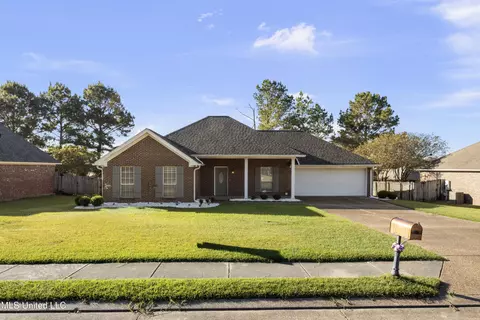 131 Kirkwood Dr, Clinton, MS 39056