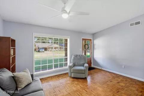 Living - 718 Tanglewood Dr, Clinton, MS 39056 photo 1 of 4