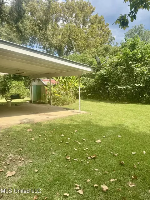 Exterior - 122 Weir Ct, Natchez, MS 39120 photo 1 of 1
