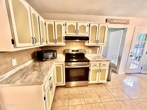 103 Keestone Dr, Senatobia, MS 38668 photo 12