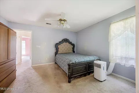 Bedroom - 680 Timber Cv, Hernando, MS 38632 photo 2 of 4