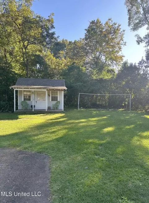 Exterior - 321 W Chippewa St, Brookhaven, MS 39601 photo 1 of 1