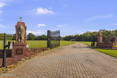 Exterior - 3375 N Ratliff Rd, Jackson, MS 39209 photo 3 of 18