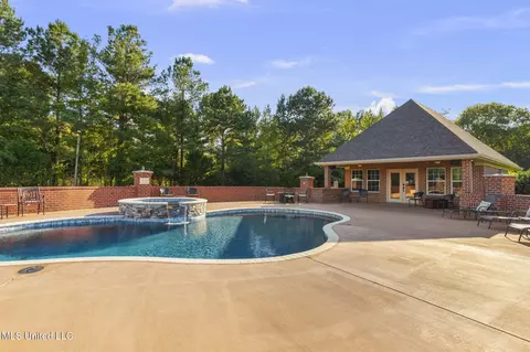 Exterior - 3375 N Ratliff Rd, Jackson, MS 39209 photo 11 of 18