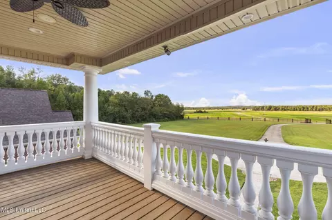Exterior - 3375 N Ratliff Rd, Jackson, MS 39209 photo 7 of 18