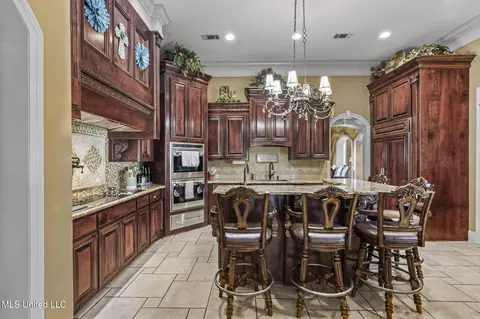 Kitchen - 3375 N Ratliff Rd, Jackson, MS 39209 photo 3 of 6