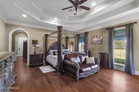 Bedroom - 3375 N Ratliff Rd, Jackson, MS 39209 photo 2 of 11
