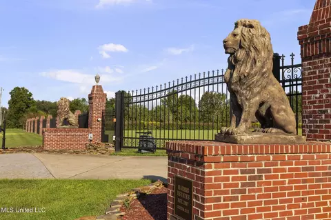 Exterior - 3375 N Ratliff Rd, Jackson, MS 39209 photo 4 of 18