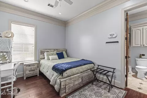 Bedroom - 3375 N Ratliff Rd, Jackson, MS 39209 photo 8 of 11