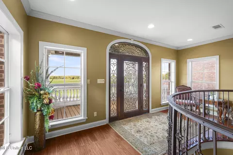Entry Way - 3375 N Ratliff Rd, Jackson, MS 39209 photo 21 of 23