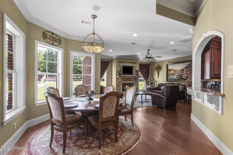 Dining - 3375 N Ratliff Rd, Jackson, MS 39209 photo 3 of 3