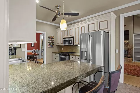 5822 Lake Trace Cir, Jackson, MS 39211 photo 8
