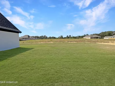 Exterior - 408 Lennon Ln, Brandon, MS 39047 photo 6 of 7