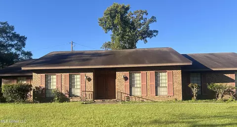 Other - 501 Oakbrook Dr, Mccomb, MS 39648 photo 2 of 5