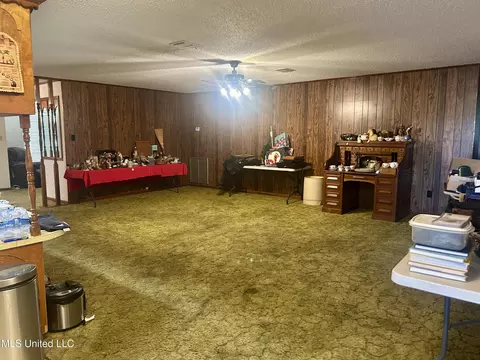 Other - 501 Oakbrook Dr, Mccomb, MS 39648 photo 4 of 5
