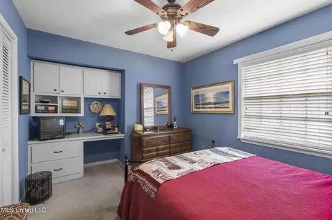 Bedroom - 220 Beechcrest Dr, Jackson, MS 39211 photo 5 of 6
