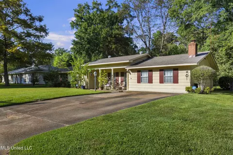 Exterior - 220 Beechcrest Dr, Jackson, MS 39211 photo 1 of 8