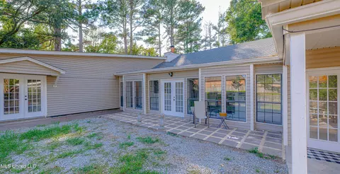 Exterior - 28 Deerfield Dr, Madison, MS 39110 photo 5 of 5