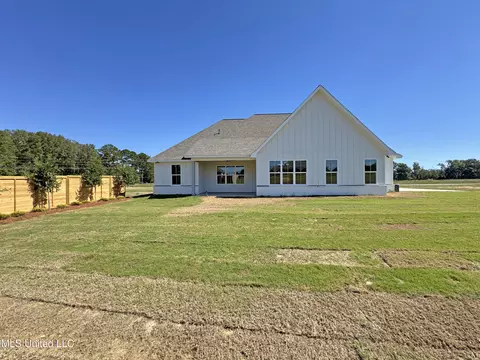 Exterior - 404 Lennon Ln, Brandon, MS 39047 photo 7 of 8