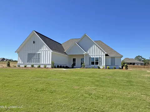 404 Lennon Ln, Brandon, MS 39047