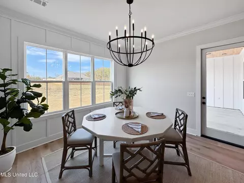 Dining - 404 Lennon Ln, Brandon, MS 39047 photo 2 of 2