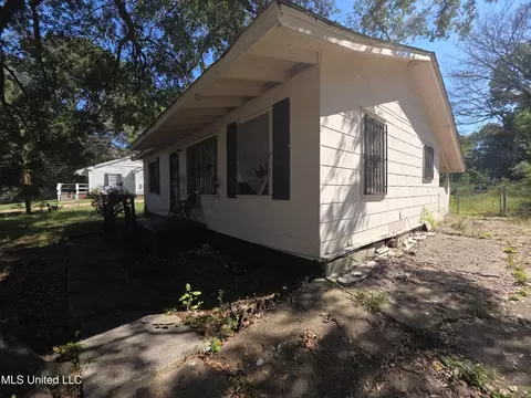5063 Sharp St, Jackson, MS 39209 photo 2