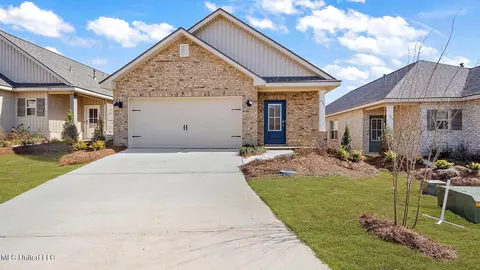 517 Vista Pointe Dr, Pearl, MS 39208