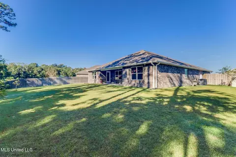 Exterior - 1012 Enclave Cir, Long Beach, MS 39560 photo 3 of 3