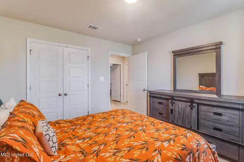 Bedroom - 1012 Enclave Cir, Long Beach, MS 39560 photo 2 of 6
