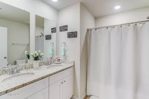Bath - 1012 Enclave Cir, Long Beach, MS 39560 photo 1 of 2