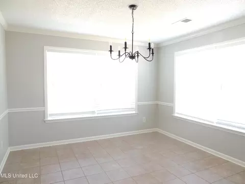 Dining - 400 S Timber Way, Hernando, MS 38632 photo 1 of 2