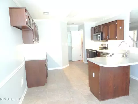 Kitchen - 400 S Timber Way, Hernando, MS 38632 photo 1 of 4