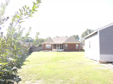 Exterior - 400 S Timber Way, Hernando, MS 38632 photo 4 of 6