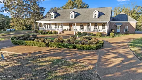556 Thomas Rd, Waterford, MS 38685