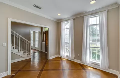 Living - 420 Fairfield Dr, Madison, MS 39110 photo 2 of 6