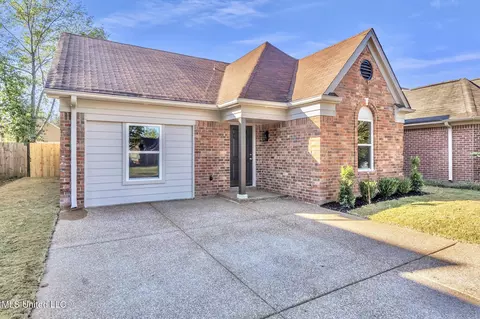 3305 W Tulane Rd, Horn Lake, MS 38637