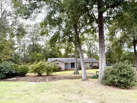 1301 Third Ave, Picayune, MS 39466 photo 3